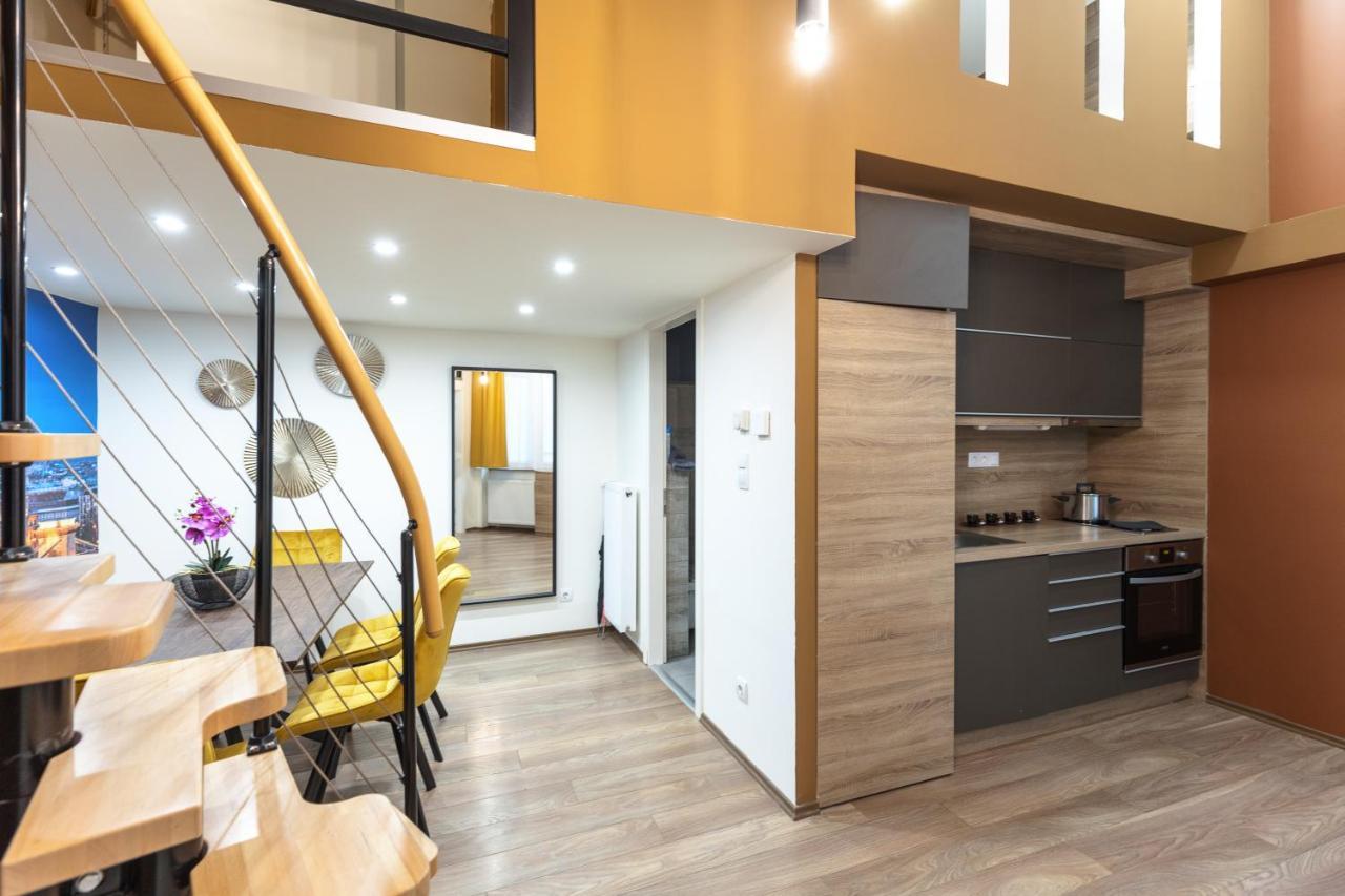 בודפשט Kazinczy 10 Apartment With 3 Bedrooms מראה חיצוני תמונה