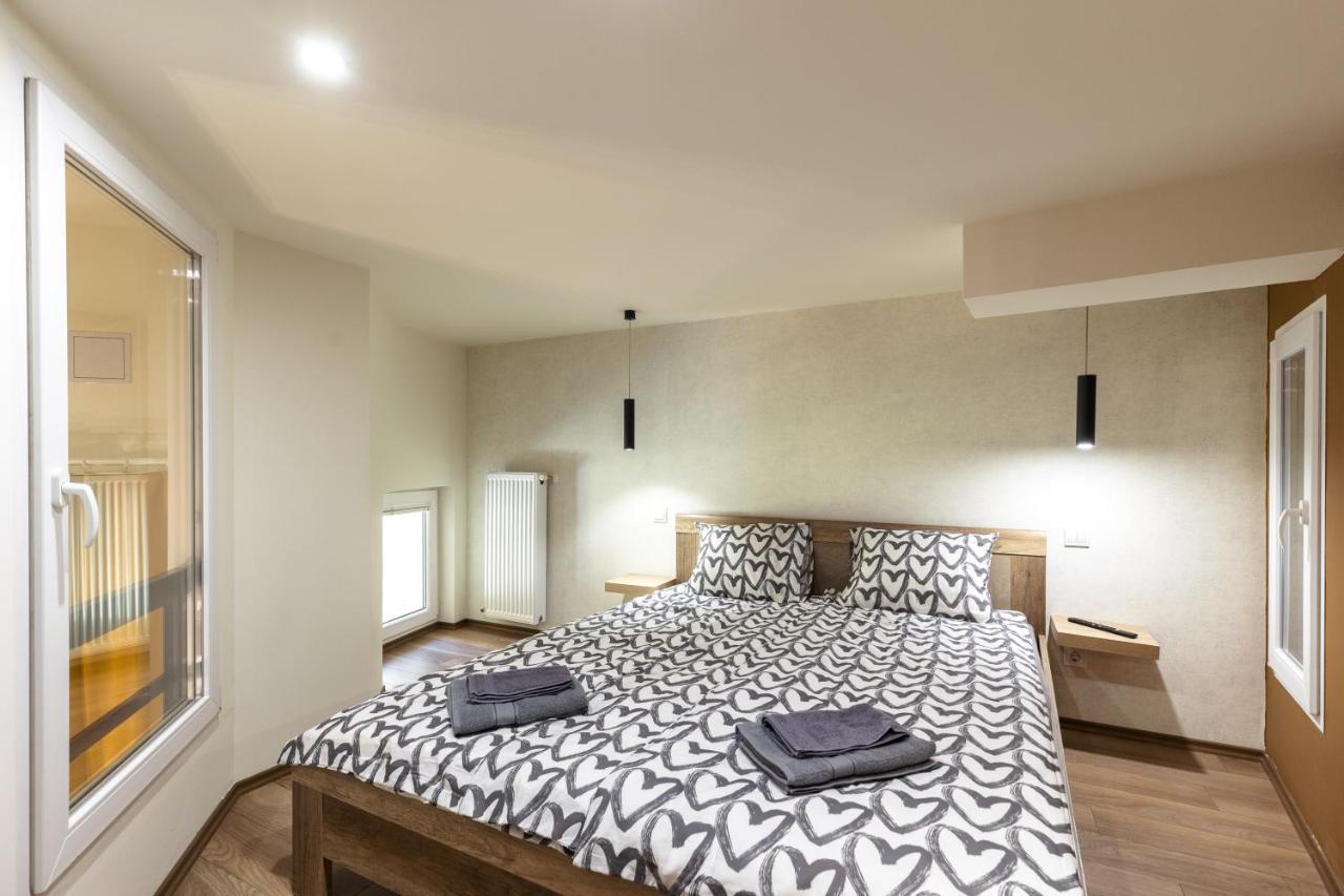 בודפשט Kazinczy 10 Apartment With 3 Bedrooms מראה חיצוני תמונה