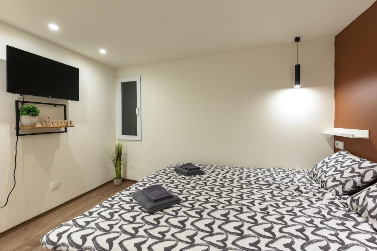 בודפשט Kazinczy 10 Apartment With 3 Bedrooms מראה חיצוני תמונה